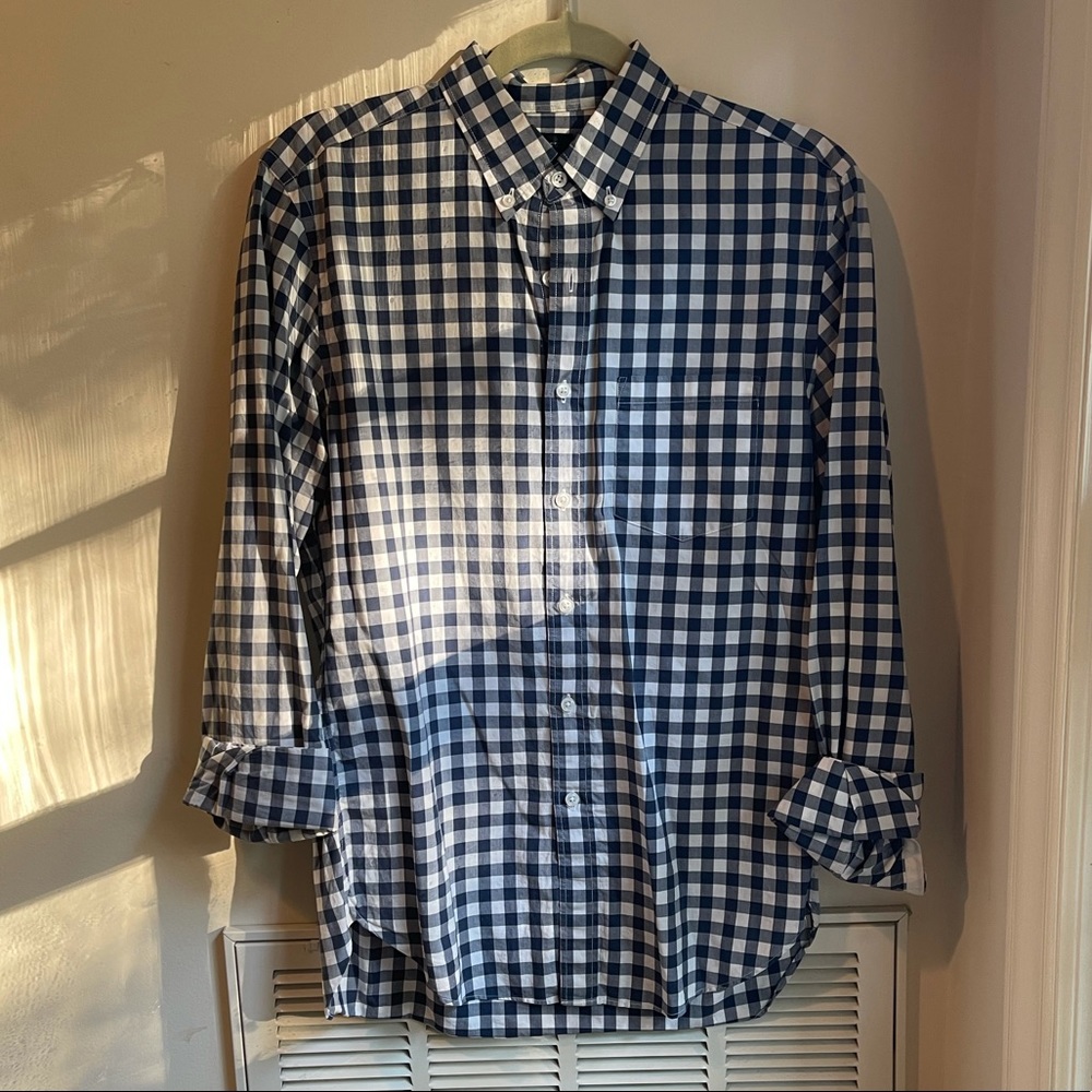 J.Crew Casual Button-Down. Size Small. Like New.